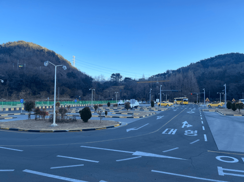 뉴창원자동차운전전문학원 사진 1