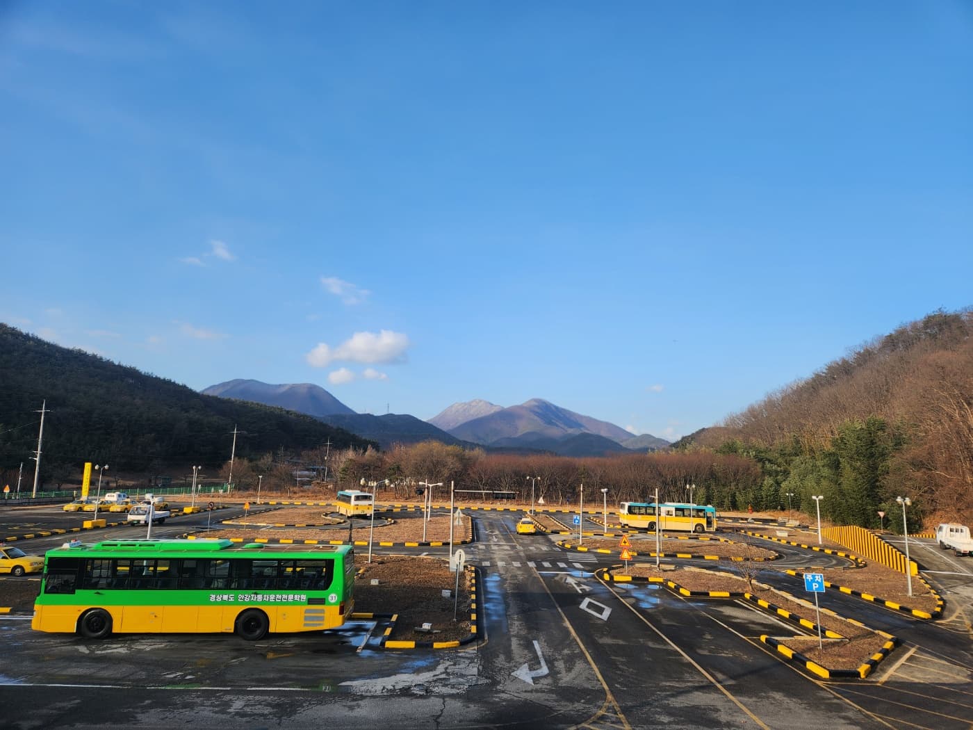 안강자동차운전전문학원